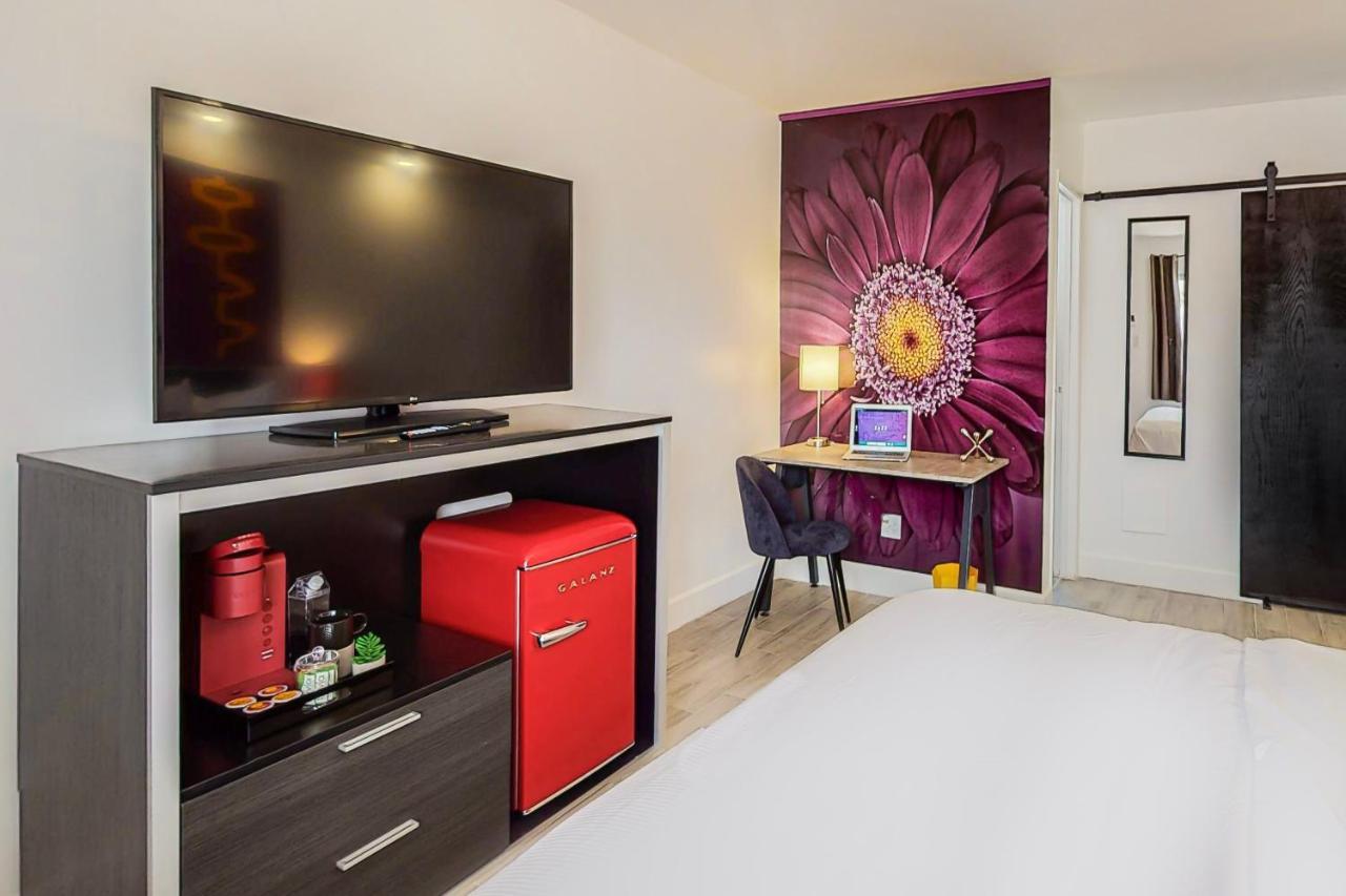 Hotel Zazz Альбукерке Экстерьер фото